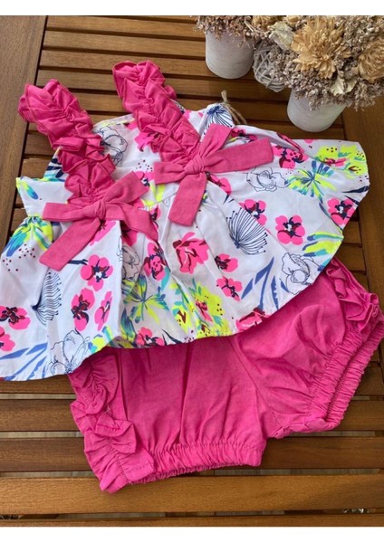 Babyaden Rayne Fiyonk Kurdele Askılı Bluz Fırfırlı Lastikli Şortlu Fuşya 2’li Kız Bebek Takım fiyatları