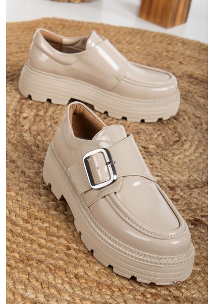 Moe Toka Detaylı Bej Rugan Kadın Şık Günlük Ayakkabı