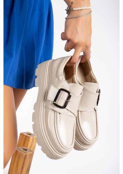 Moe Toka Detaylı Bej Rugan Kadın Şık Günlük Ayakkabı modelleri