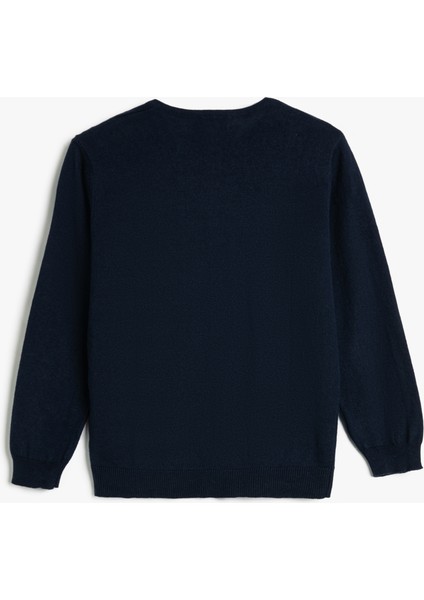 Basic Triko Hırka Yuvarlak Yaka Düğmeli Uzun Kollu modelleri