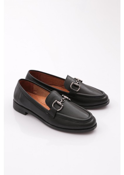 1852 Kadin Metal Aksesuarli Loafer Ayakkabi
