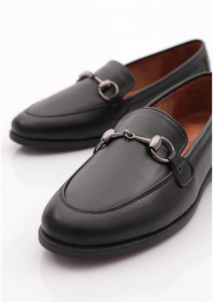 1850 Kadin Metal Aksesuarli Loafer Ayakkabi
