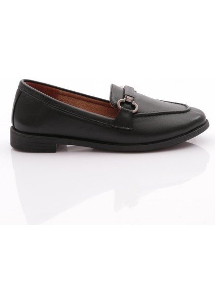 1853 Kadin Oval Burun Loafer Ayakkabi