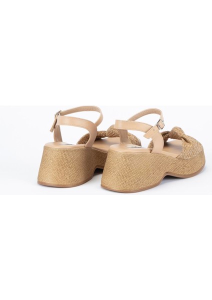 G13 513044 Kadın Bej Sandalet fırsatları
