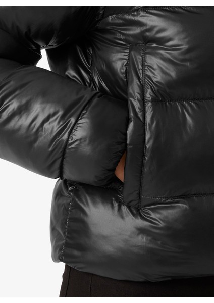 W Jade Puffer Siyah Kadın Mont HHA.53109 fırsatları
