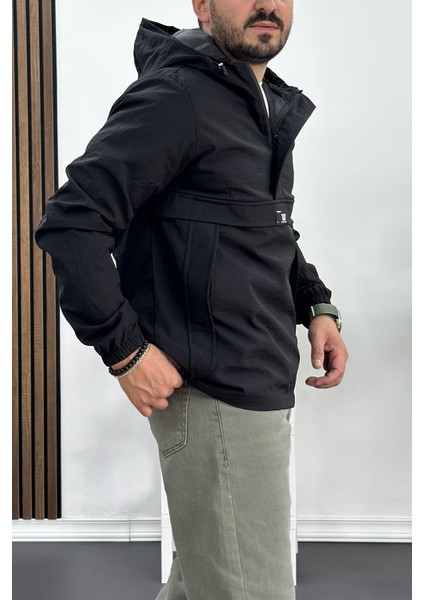 Erkek Slim Fit Krinkıl Kumaş Kanguru Cepli Yarım Fermuarlı Yağmurluk Mont Siyah Edw077