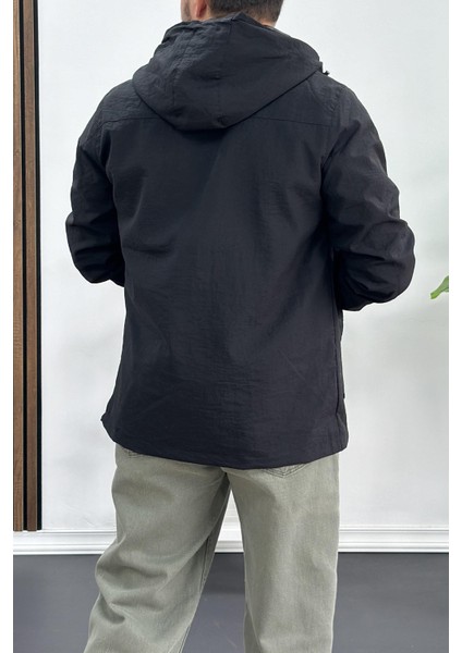 Erkek Slim Fit Krinkıl Kumaş Kanguru Cepli Yarım Fermuarlı Yağmurluk Mont Siyah Edw077