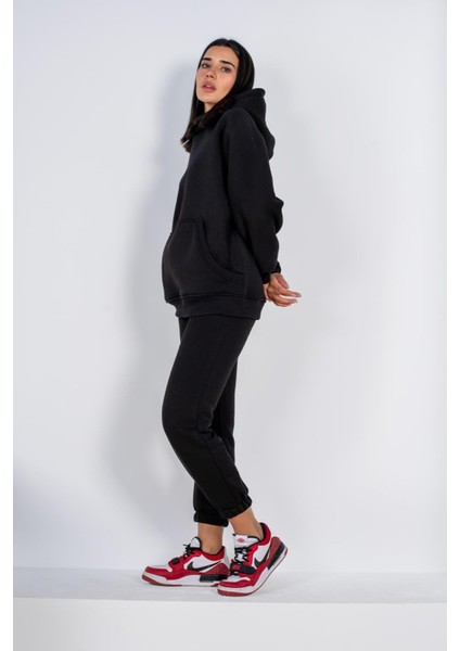 Kadın 3 Iplik Düz Baskısız Oversize Kesim Rahat Kalıp Kışlık Sıcak Tutan Yeni Sezon Eşofman Takımı modelleri