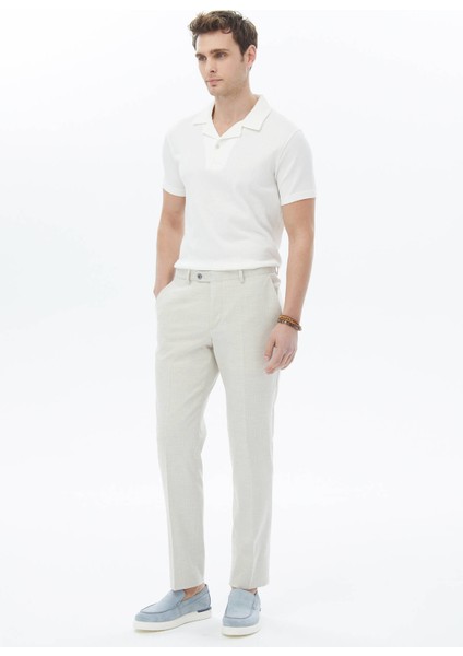 Beyaz Jakarlı Küba Yaka Pamuk Karışımlı T-Shirt modelleri