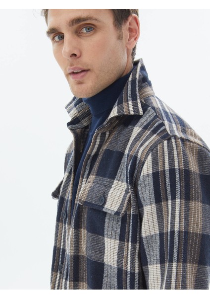 Lacivert Kareli Regular Fit Dokuma Yün Karışımlı Overshırt fırsatları
