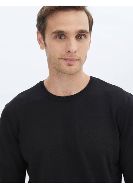 Siyah Bisiklet Yaka Düz Örgü Yün Karışımlı Triko Kazak modelleri