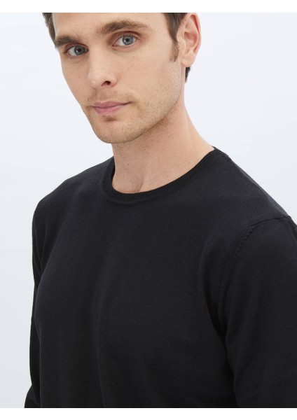 Siyah Bisiklet Yaka Düz Örgü Yün Karışımlı Triko Kazak fırsatları