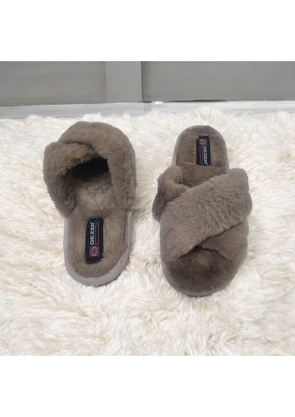 Sessiz Taban Çapraz Kışlık Peluş Terlik