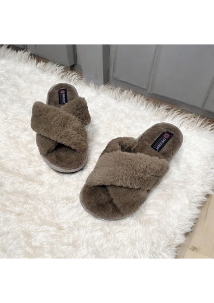 Sessiz Taban Çapraz Kışlık Peluş Terlik