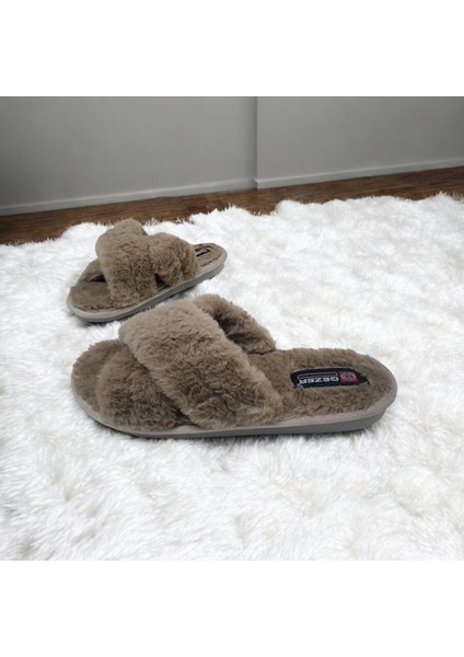 Sessiz Taban Çapraz Kışlık Peluş Terlik modelleri