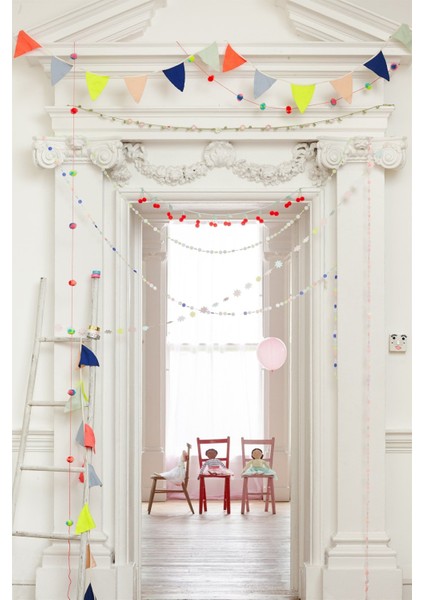 - Multicolor Knitted Flag Garland - Renkli Örme Bayraklar Asılan Süs fırsatları