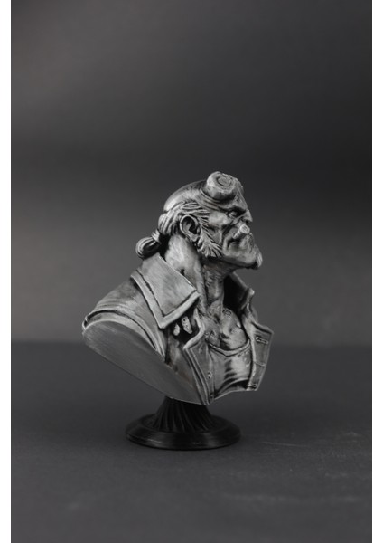 Hellboy - Figür / Büst modelleri