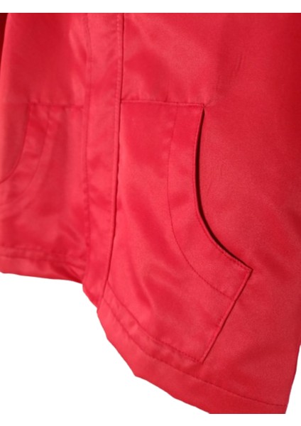 Erkek Çocuk Kapüşonlu Yağmurluk – Astarlı, Fermuarlı, Rahat ve Şık fırsatları