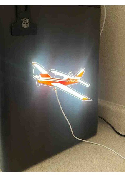 LED Işıklı Uçak