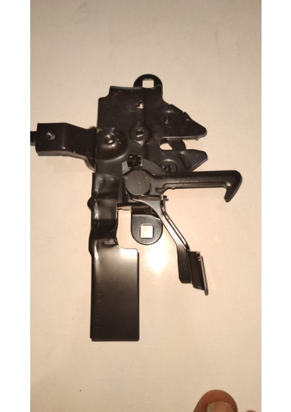 Motor Kaput Kilidi Isuzu D-Max 2002-2011-[Product_Code]