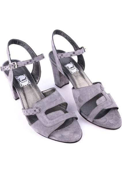 Modern Rahat Orjinal Topuklu Deri Sandalet Gri 50
