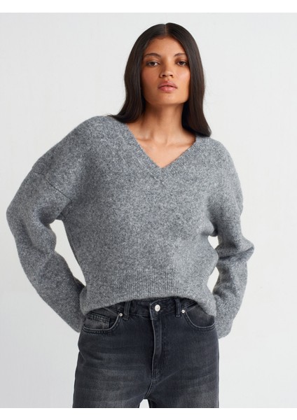 10645 V Yaka Yumuşak Dokulu Triko Kazak-Füme M. fırsatları