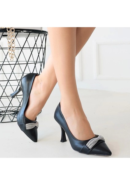 Jexi Siyah Cilt Topuklu Ayakkabı fırsatları