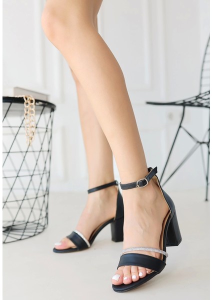 Pimay Siyah Cilt Topuklu Ayakkabı fiyatları