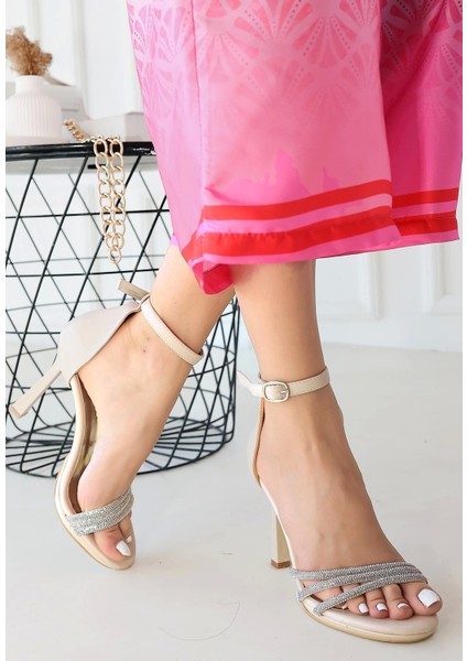 Arpil Bej Cilt Topuklu Ayakkabı modelleri