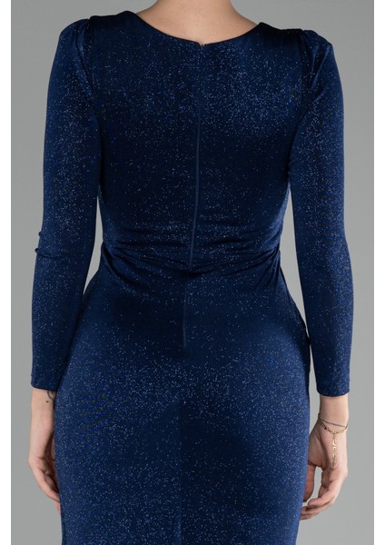 Uzun Kol Bacak Dekolteli Simli Abiye Elbise ABU3542 fırsatları