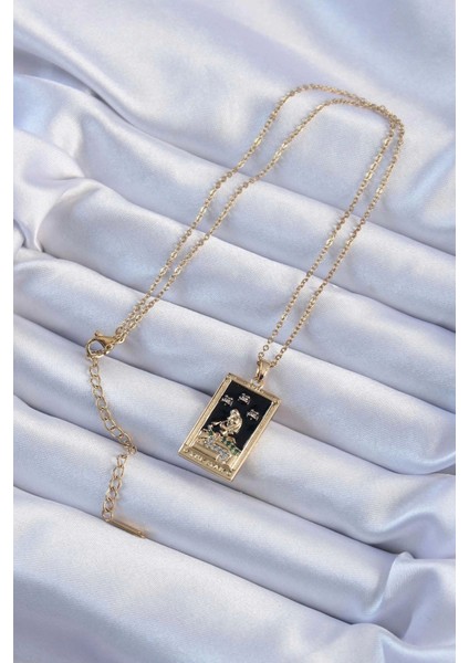 Muı Muı 316L Çelik Zincir Altın Renk Zirkon Taşlı Siyah Mineli Kız Figürlü Tarot Kolye fiyatları