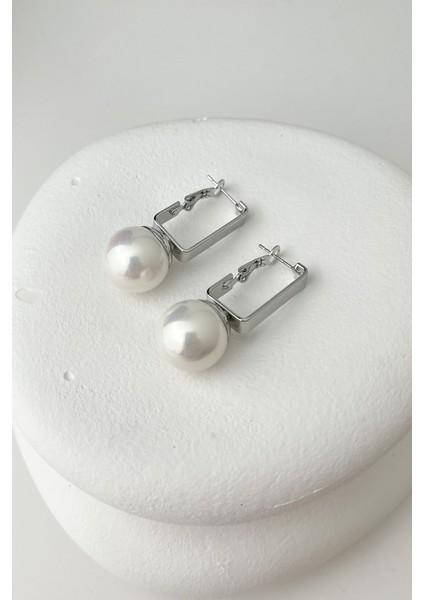 Dikdörtgen Beyaz Inci Sallantılı Küpe (Ölçü:4cm)