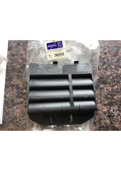 Peugeot 206 Ön Tampon Izgara Kapağı (7429.74) modelleri