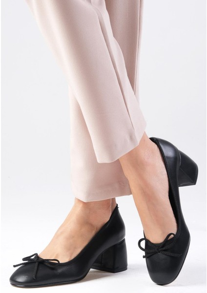 Monique Siyah Renk Yuvarlak Burunlu Kadın Mary Jane Topuklu Ayakkabı indirimleri