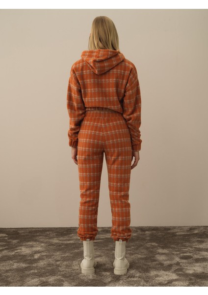 Kadın Lacivert Formunu Koruyan Regular Fit Sweat Pantolon fırsatları