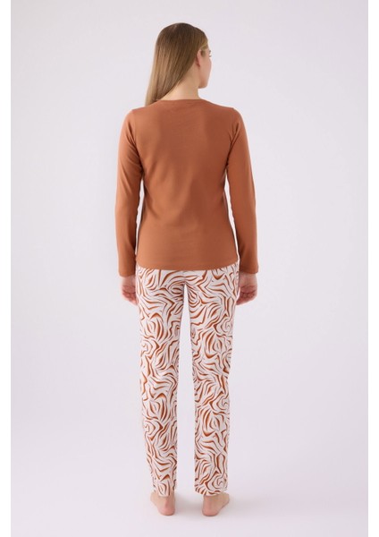 8862 Kadın Uzun Kol Pijama Takım modelleri