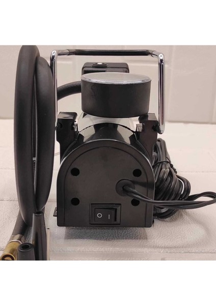 2-2,5 Hava Kompresörü Lastik Pompası 12V 150PSI 1 L 2 Yıl 250-300 0 - 250 Watt modelleri