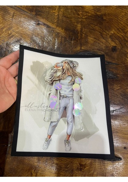 3 Boyutlu Kabartma Payetli Kız Arma Dikiş Aplike 22 x 19 cm modelleri