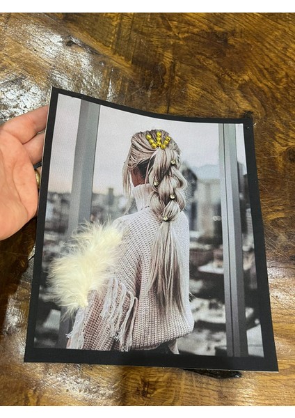 3 Boyutlu Boncuklu Tüğlü Kız Arma Dikiş Aplike 23 x 19 cm