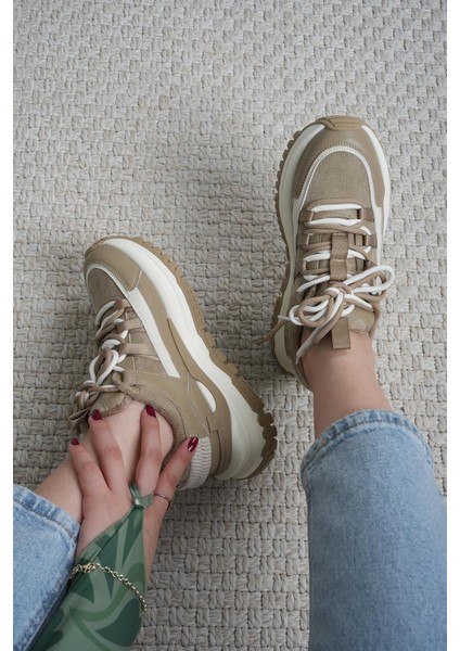 MARA ORİJİNAL GUJA İTHAL ÖZEL SERİ KADIN SPOR AYAKKABI CAMEL