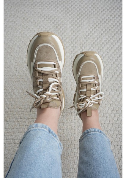 MARA ORİJİNAL GUJA İTHAL ÖZEL SERİ KADIN SPOR AYAKKABI CAMEL modelleri