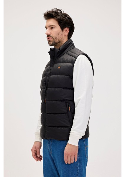 24.02.17.003 Vance Vest Erkek Yelek