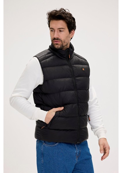 24.02.17.003 Vance Vest Erkek Yelek