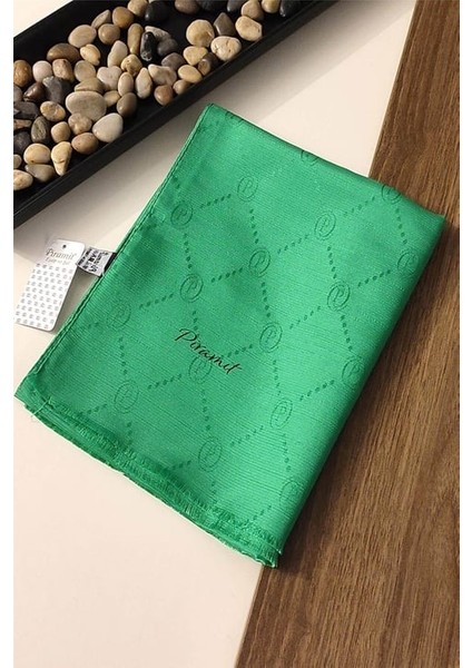 Benetton Piramit Monogram Şal