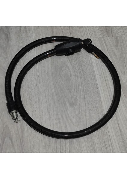 Kalın Anahtarlı Motorsiklet Kilidi 2cm Eni ve 1.5 Metre Uzunluğunda Çelik Halatlı 1 Adet modelleri