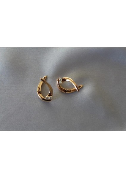 Kadın Gold Modern Zırkontaslı Kupe