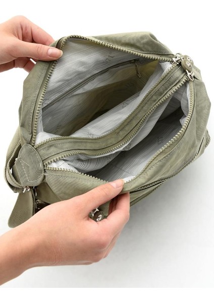 Ister Sırt Ister Omuz Ister Çapraz Askılı Fonksiyonel Kullanım Kadın Çantası 30*30 cm Büyük Boy indirimleri