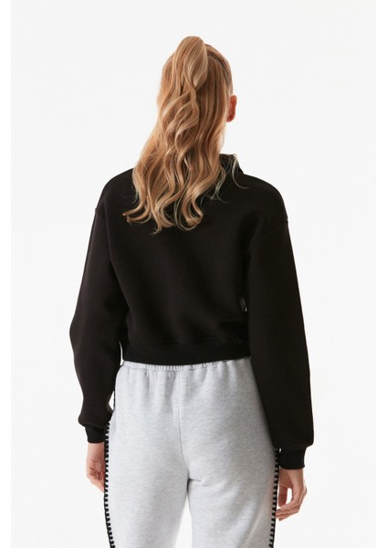 Polo Yaka Yarım Fermuarlı Crop Sweatshirt indirimleri