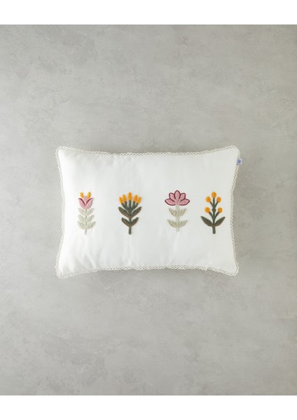Zairan Punch Nakışlı Dekoratif Kırlent 33X50 cm Ekru