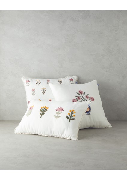 Zairan Punch Nakışlı Dekoratif Kırlent 33X50 cm Ekru indirimleri